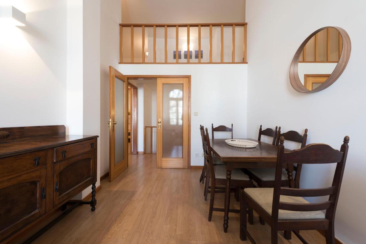 Lovelystay - The Porto Getaway Duplex - Free Parking ภายนอก รูปภาพ